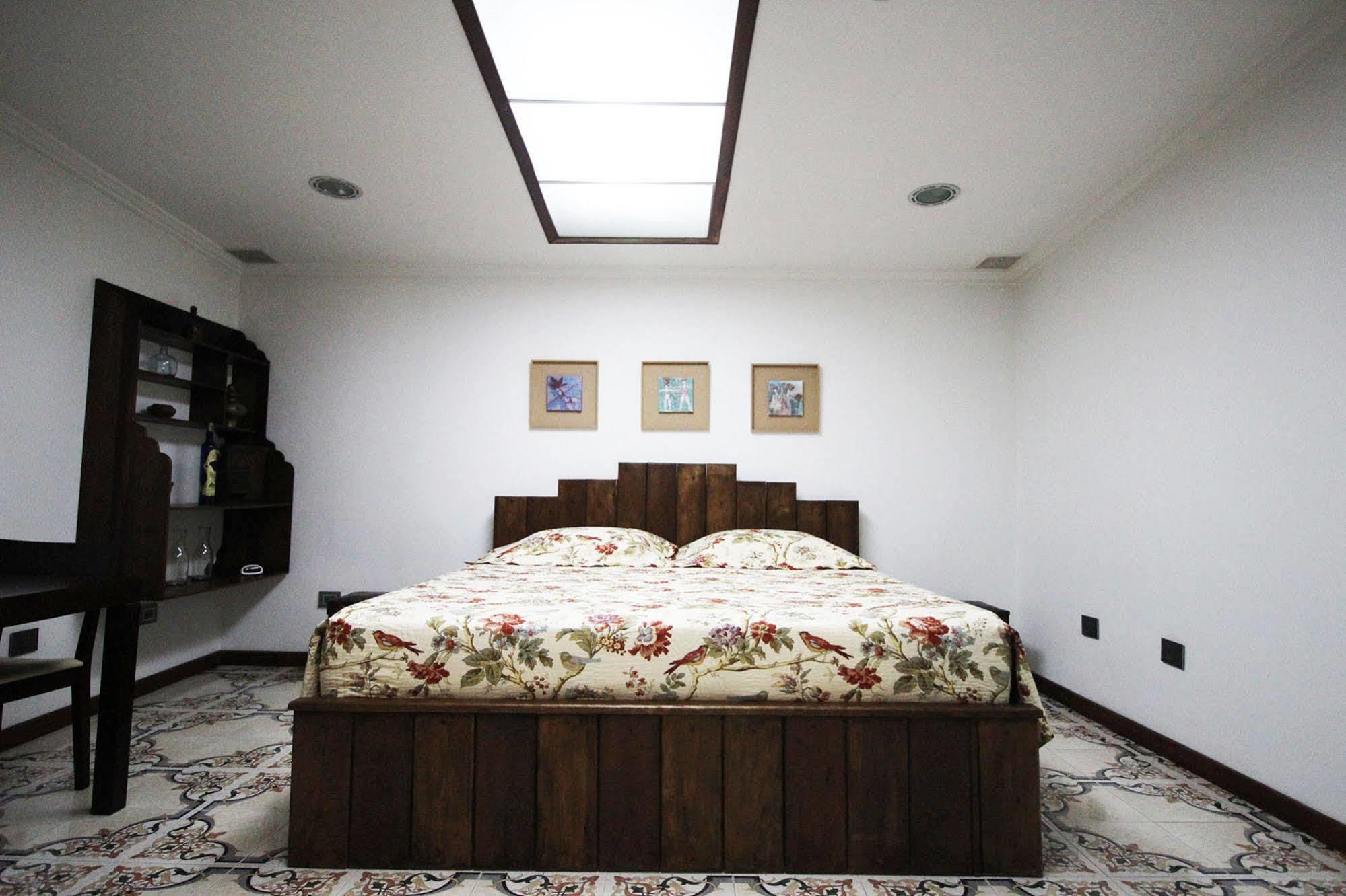 Bogota Bed & Breakfast Inn Extérieur photo
